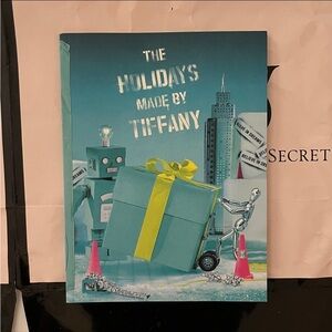 New Tiffany & Co. 2018 Small Catalog “The Holidays Made By Tiffany”  Blue